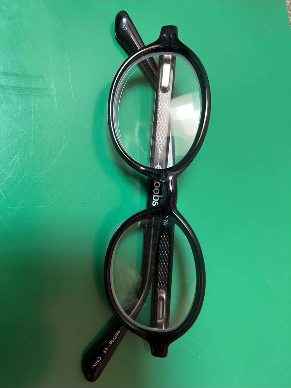 Eyebobs Classic Black Round Eyeglass Frames with 2.5 reader lenses NEW